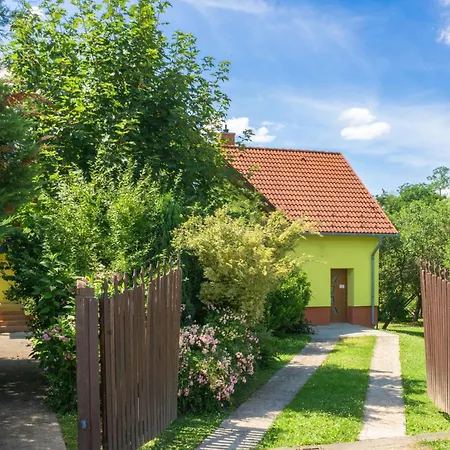 Holiday home Mihaly Kulcsos Vendeghaz